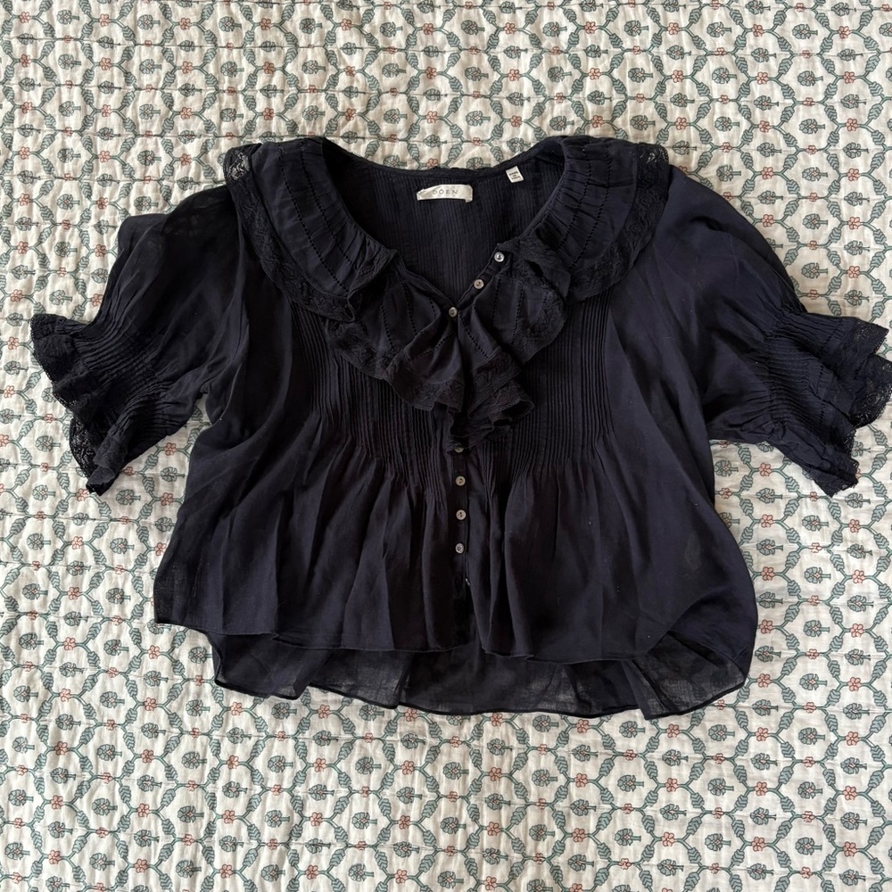 Doen Black Ruffled Button-Up Blouse